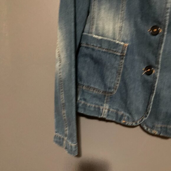 United Colors of Benneton Womens Size S Denim Distressed Jean Jacket Blazer - Picture 6 of 11